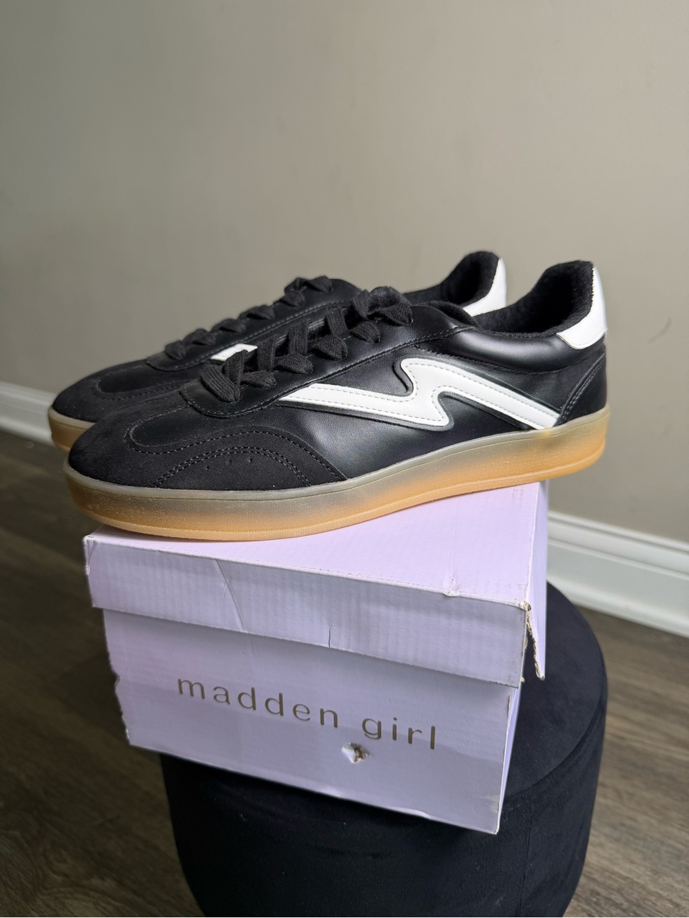 Madden Girl Black and White Low-Top Sneakers with Gum Sole